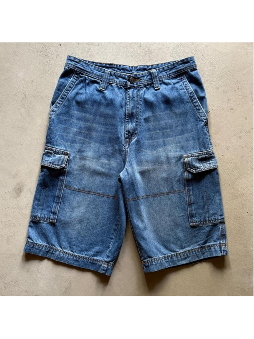 vintage y2k 2000s levis distressed faded baggy cargo jorts